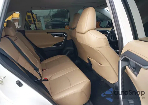 2019 Toyota Rav4 Limited из США, поврежденный, VIN 2T3Y1RFV0KW031724